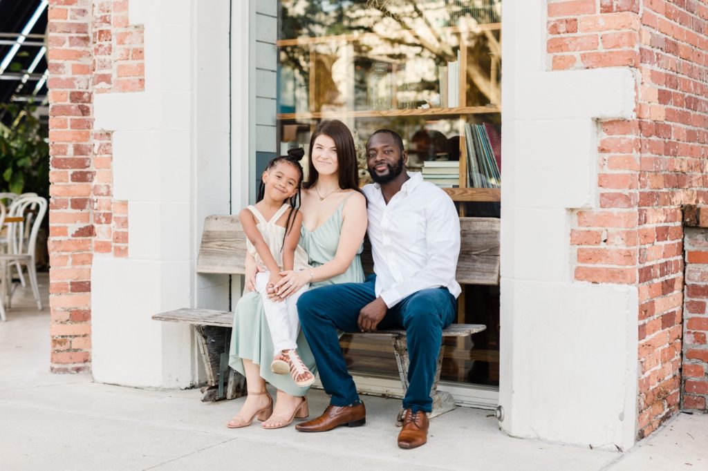 Family photos in summer at Hyde Park Village downtown Tampa