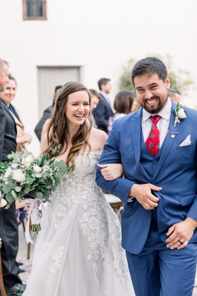 Ceremony at Bridal party in backyard of The Bishop Museum of Science and Nature 